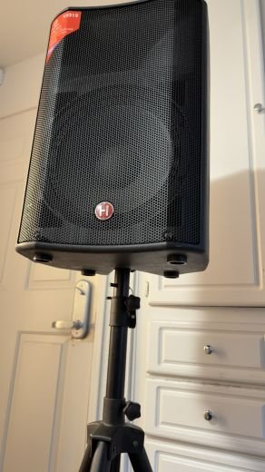 Harbinger V2212 Powered Loudspeaker PA 12” Loud Great Quality Sound 12”