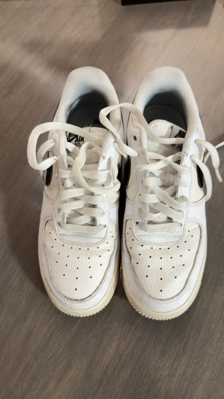 Classic White Sneakers nike