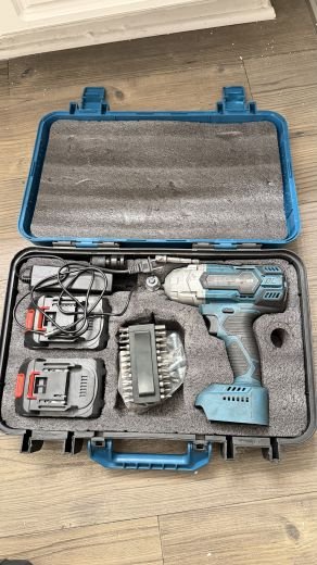 Cordless Drill Kit with 2 Batteries and Case